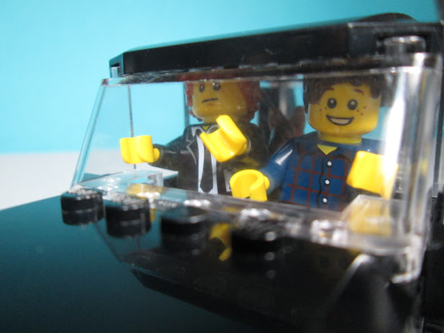 MOC LEGO Inspector Max na TVI
