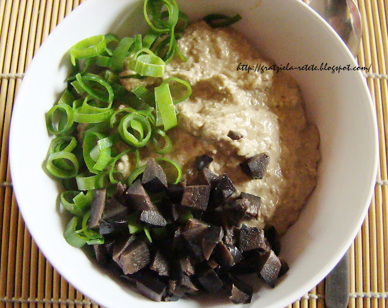 retete fara carne raw vegan_ paté de avocado