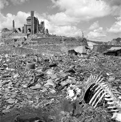 Bom Atom Dijatuhkan Di Kota Hiroshima Dan Nagasaki Pada Tanggal