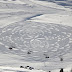 Simon Beck y sus "círculos en los cultivos", pero en la nieve