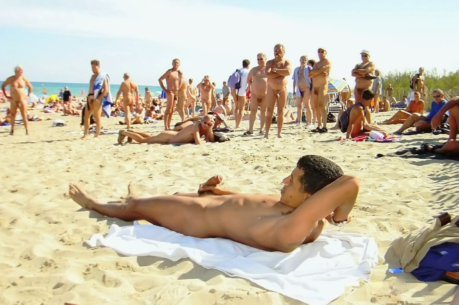 NAKED MEN ON THE BEACH generous-miser.