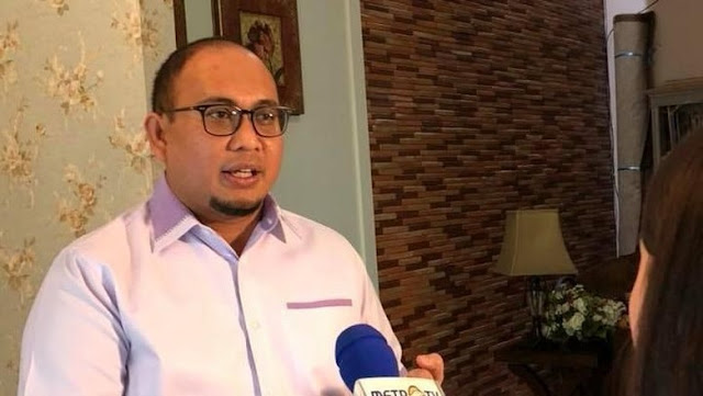 Baliho SBY Dirusak, Tim Prabowo: Patut Diduga Dilakukan Kubu Jokowi Baliho SBY Dirusak, Tim Prabowo: Patut Diduga Dilakukan Kubu Jokowi