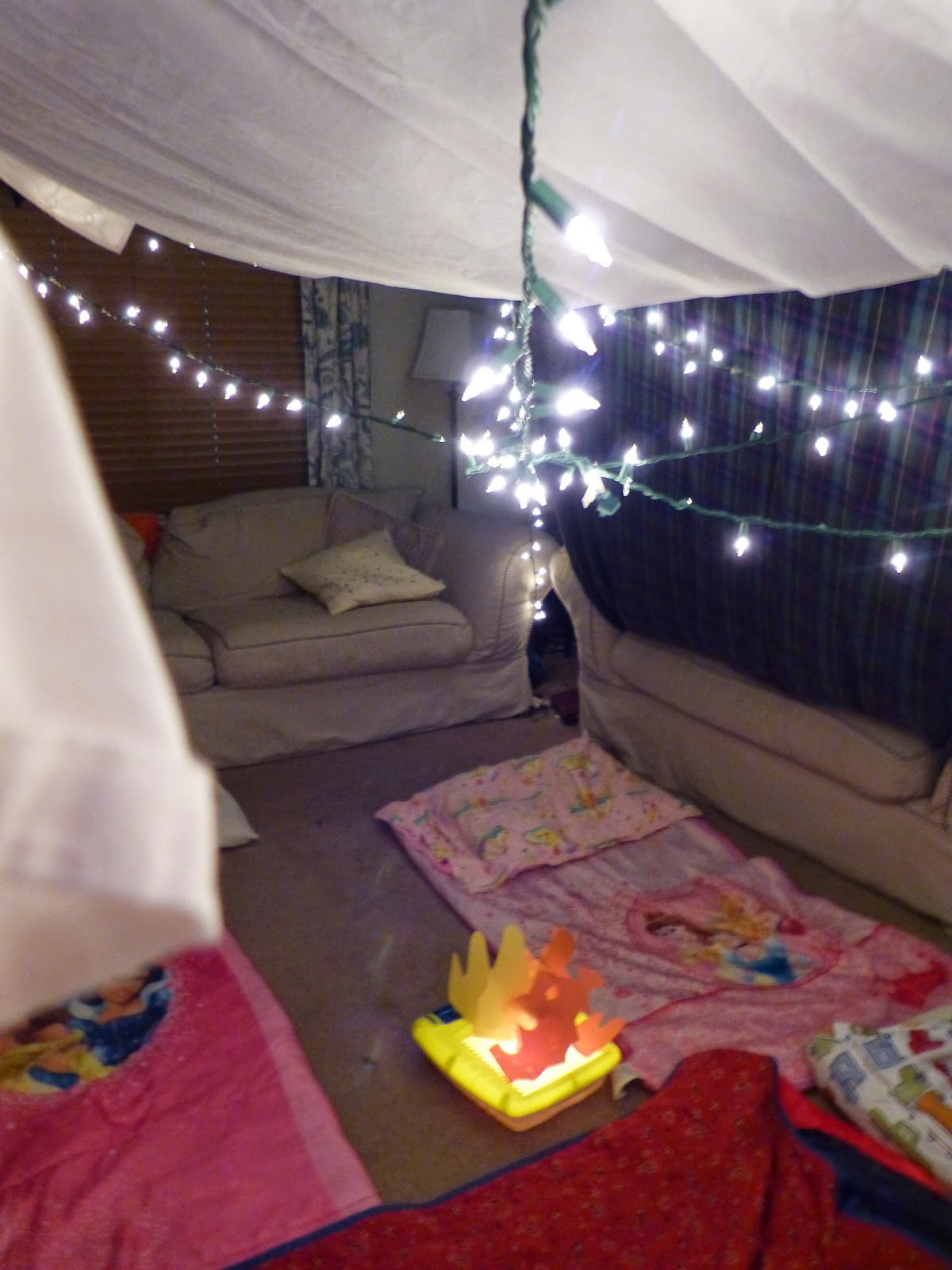the homespun heart Living Room Camp Out