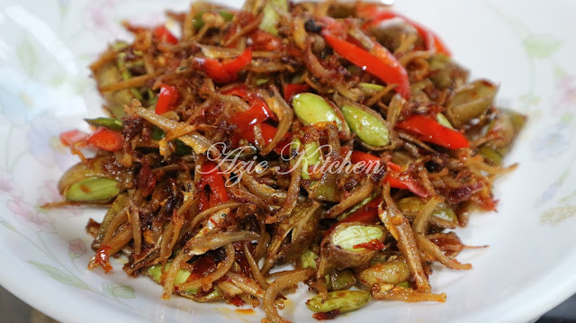 Sambal Ikan Bilis Dengan Petai Yang Mudah Dan Sedap