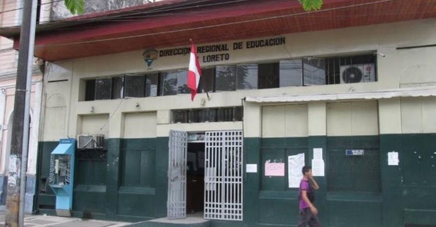 Critican a la DRE Loreto por prohibir ponerse la camiseta de la selección peruana en horas de oficina Critican a la DRE Loreto por prohibir ponerse la camiseta de la selección peruana en horas de oficina