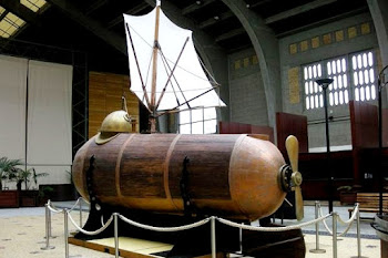 Kapal selam Nautilus buatan Robert Fulton (1801). Prokimal Online Kotabumi Lampung Utara