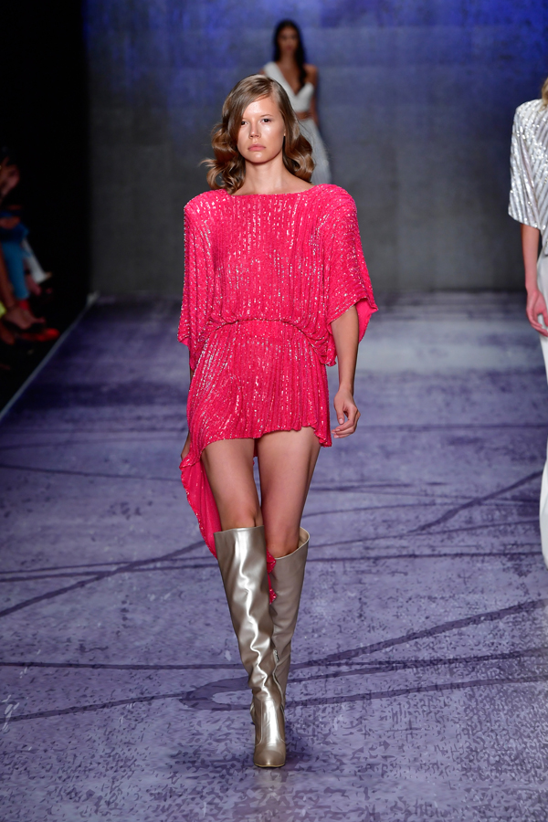 Mercedes-Benz Fashion Week İstanbul 1. Gün Mercedes-Benz Fashion Week İstanbul 1. Gün