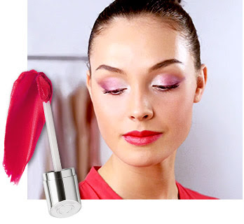 ombré μάτια ματ χείλη βήμα 4 oriflame γυναίκα ombré μάτια ματ χείλη βήμα 4