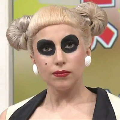 a861049965e76211_Lady-Gaga-Panda-Makeup.xxlarge.jpg