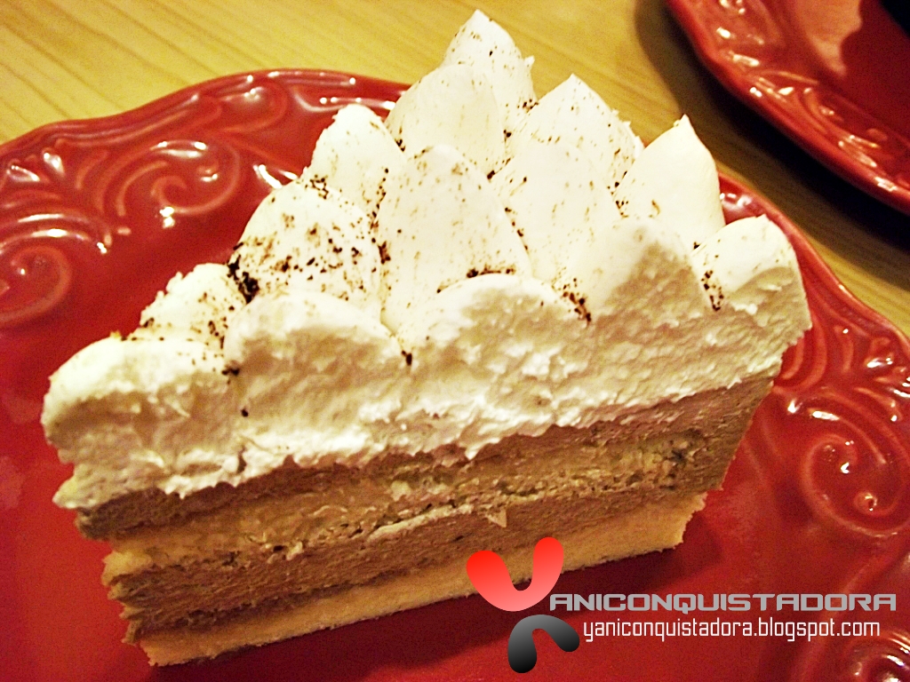 yaniconquistadora The Kitchen of Cakes and Coffee