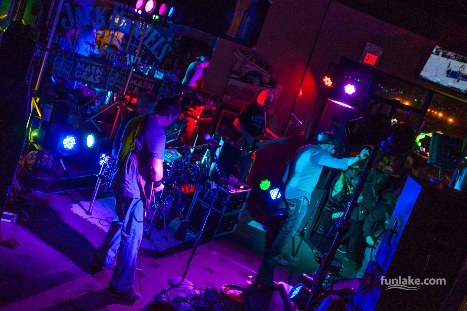 Join Wicked Willie's At The World's Largest Pub Crawl!