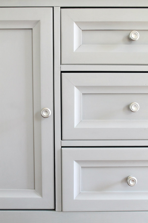 Annie Sloan French Linen Tv Console Chippasunshine How To Achieve A Modern Looking Paint Job With Chalk