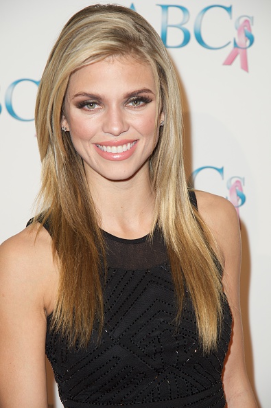 AnnaLynne McCord || Talk of the town gala | November 21, 2015