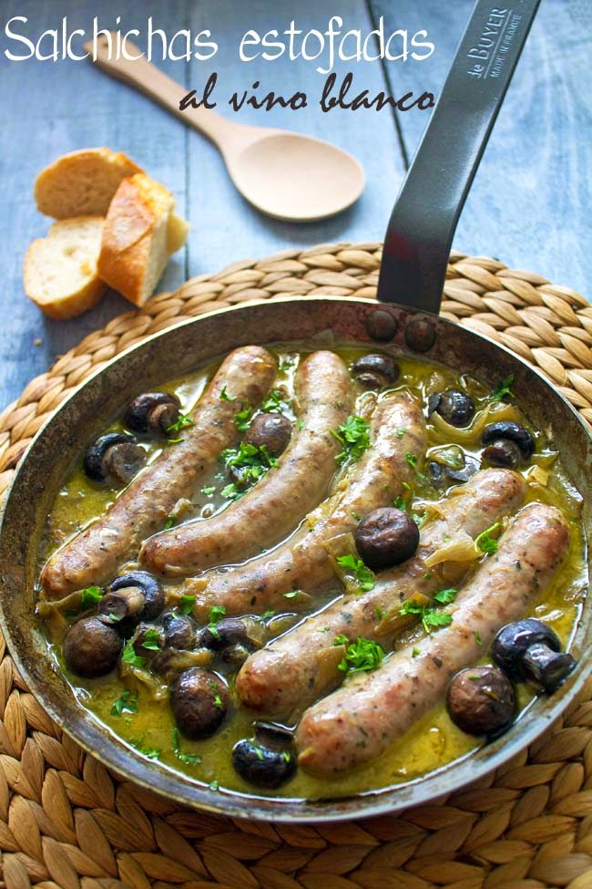 KOOKING Salchichas estofadas al vino blanco