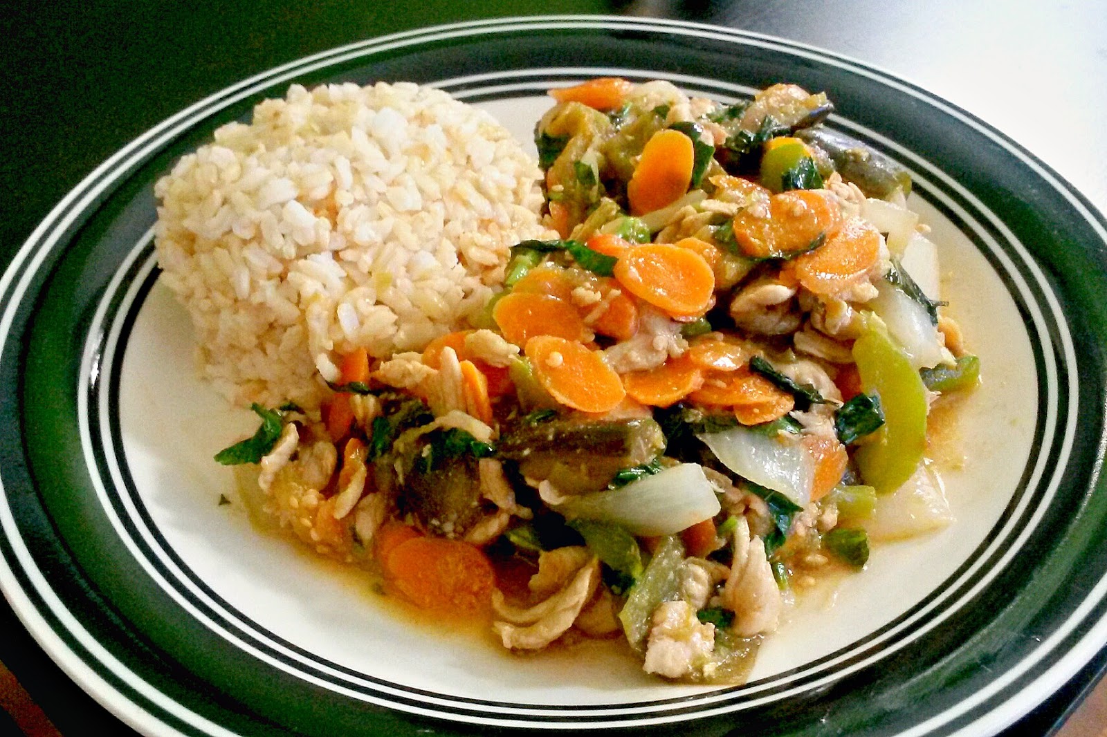 The 30/40/30 Foodie Thai Basil Chicken & Eggplant