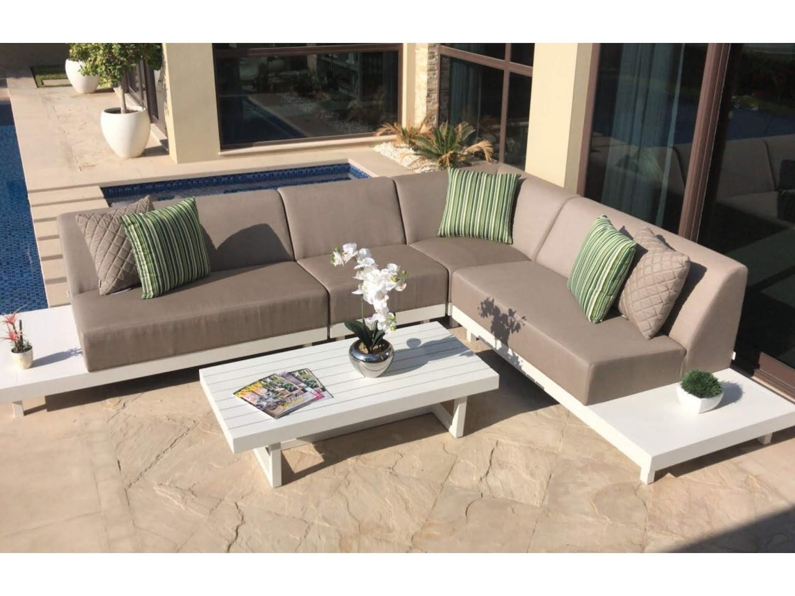 Garden Furniture Dubai Outdoor Sofa Sets Guide to Buy Outdoor Furniture for Outdoor Space