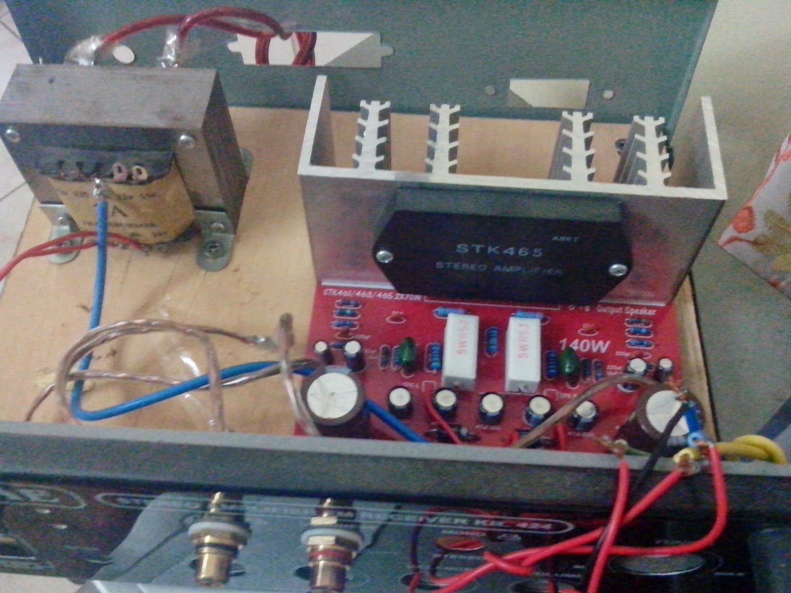 Amplifier Murah Meriah Suara Jernih Bening Nendang