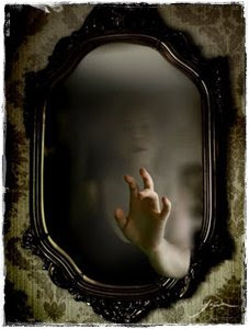 contos de terror - Rostos no Espelho