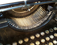 Picture of a typewriter