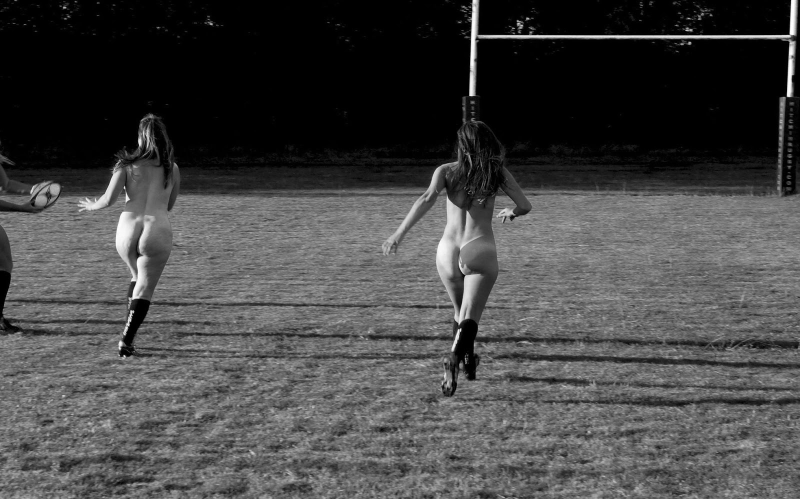 Oxford Women's Rugby Team Poses Nude To Combat Eating Disorders