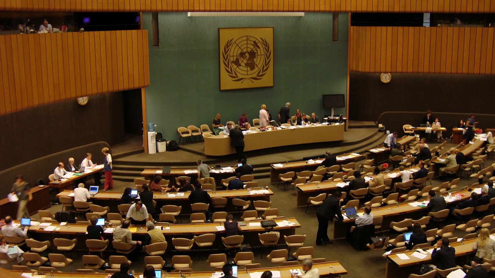 http://4.bp.blogspot.com/-WcoL_-sNlTQ/T8trxbOVHoI/AAAAAAAADEs/4yV5kC76A8Y/s1600/Salle+XIX.JPG
