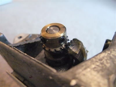 sewing machine, tighten gear, oil, grease, adjust, hex nut and bolt sewing machine, tighten gear, oil, grease, adjust, hex nut and bolt