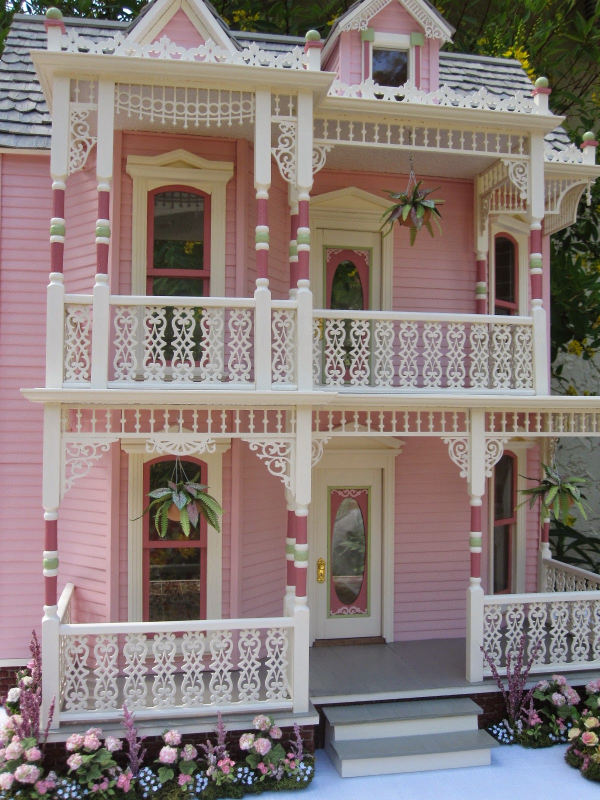 Dollhouses By Robin Carey The Elizabeth Street Victorian Dollhouse