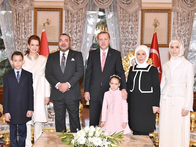 The Turkish president was accompanied, on this occasion, by his spouse Emine Erdogan and daughter Sumeyye Erdogan