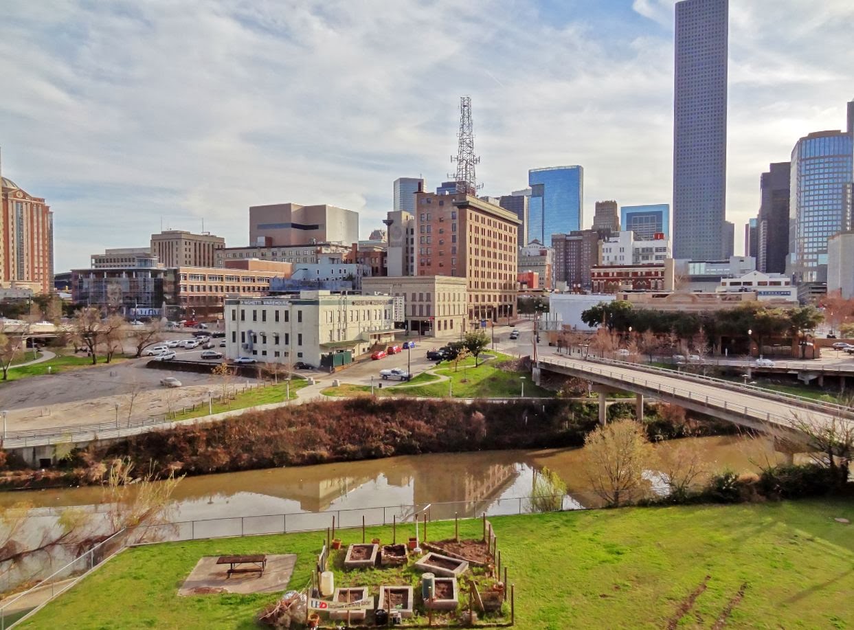 Houston in Pics Buffalo Bayou and Downtown Panoramic View from UHD