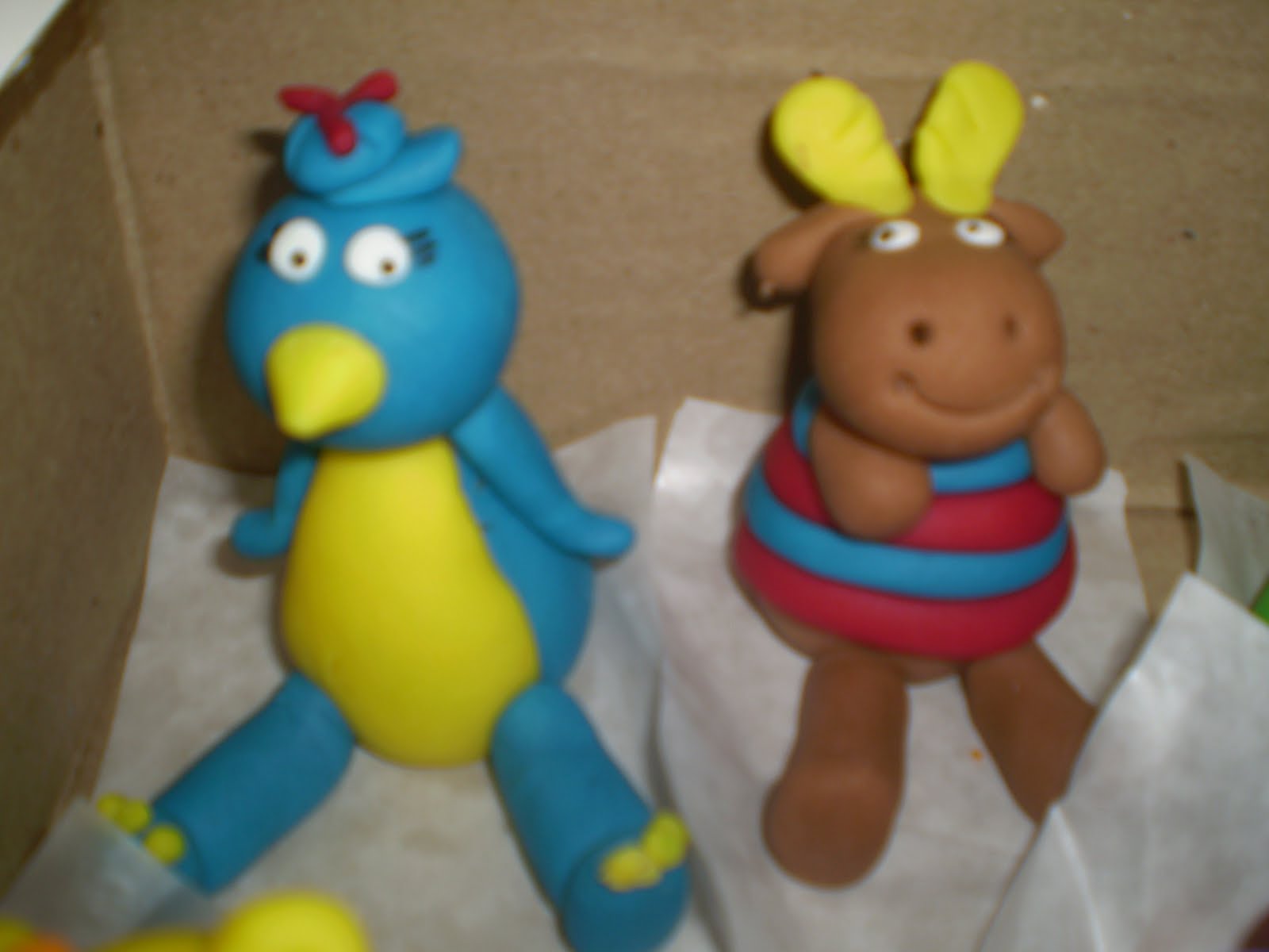 Sueli Chiavegato Bolos e Doces Bonecos de Pasta Americana