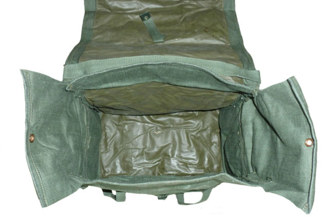 Webbingbabel: British Army 44 Pattern Shoulder Bag Haversack
