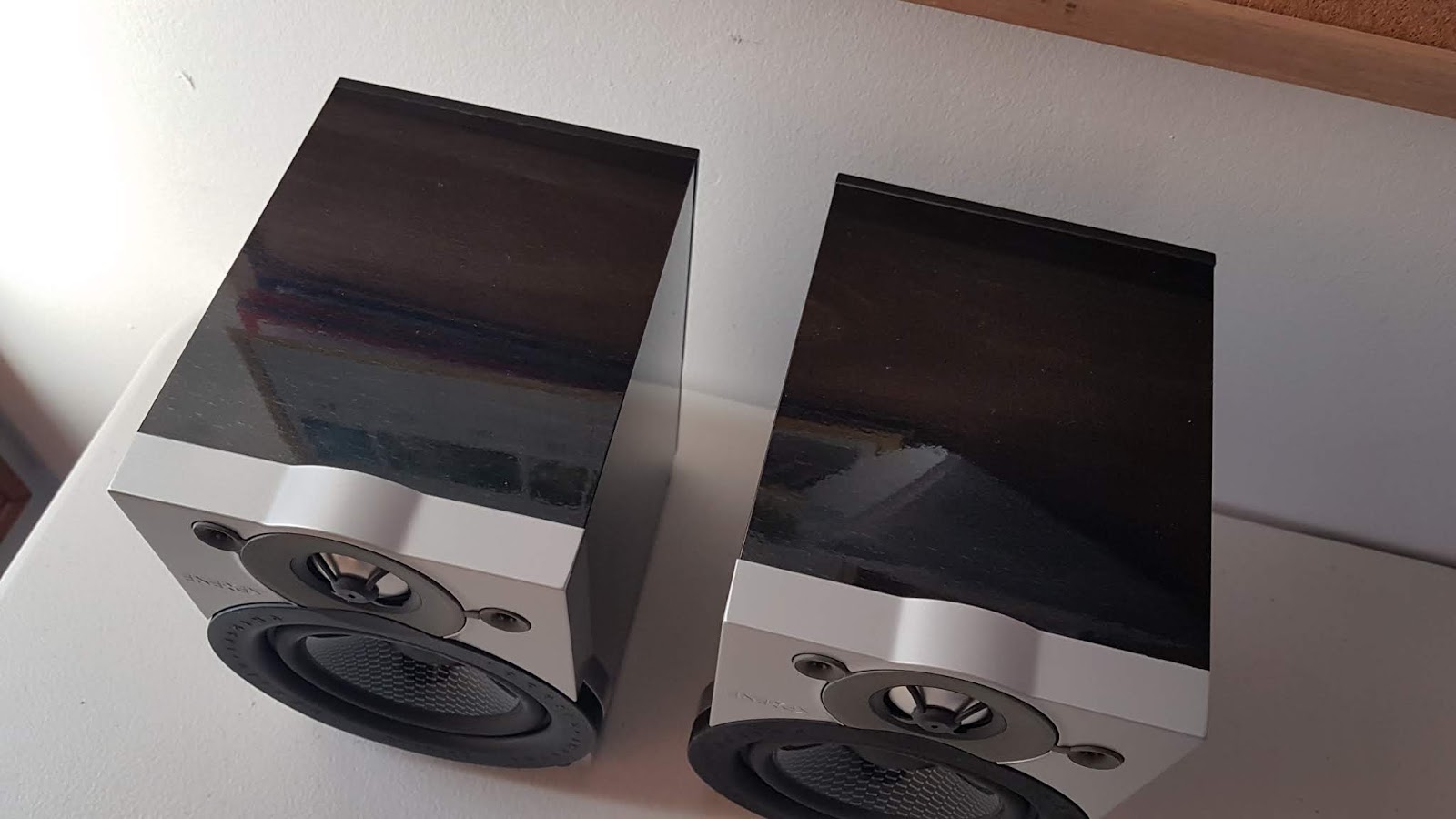 energy encore 2 speakers