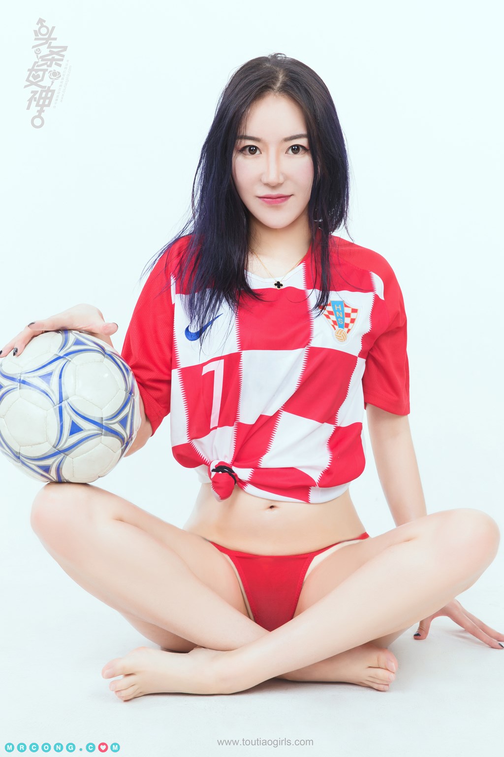 TouTiao 2018-07-15: Model Mi Xue (米雪) (12 photos) photo 1-5