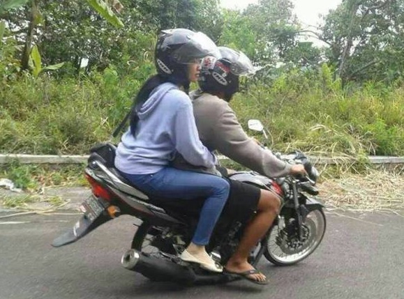 Ini dia 3 sebab ban cacing Sangat Beresiko Buat Motor Sehari-hari Ini dia 3 sebab ban cacing Sangat Beresiko Buat Motor Sehari-hari