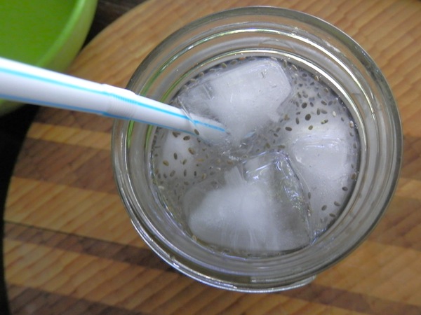 how-to-make-chia-fresca-neon-rattail