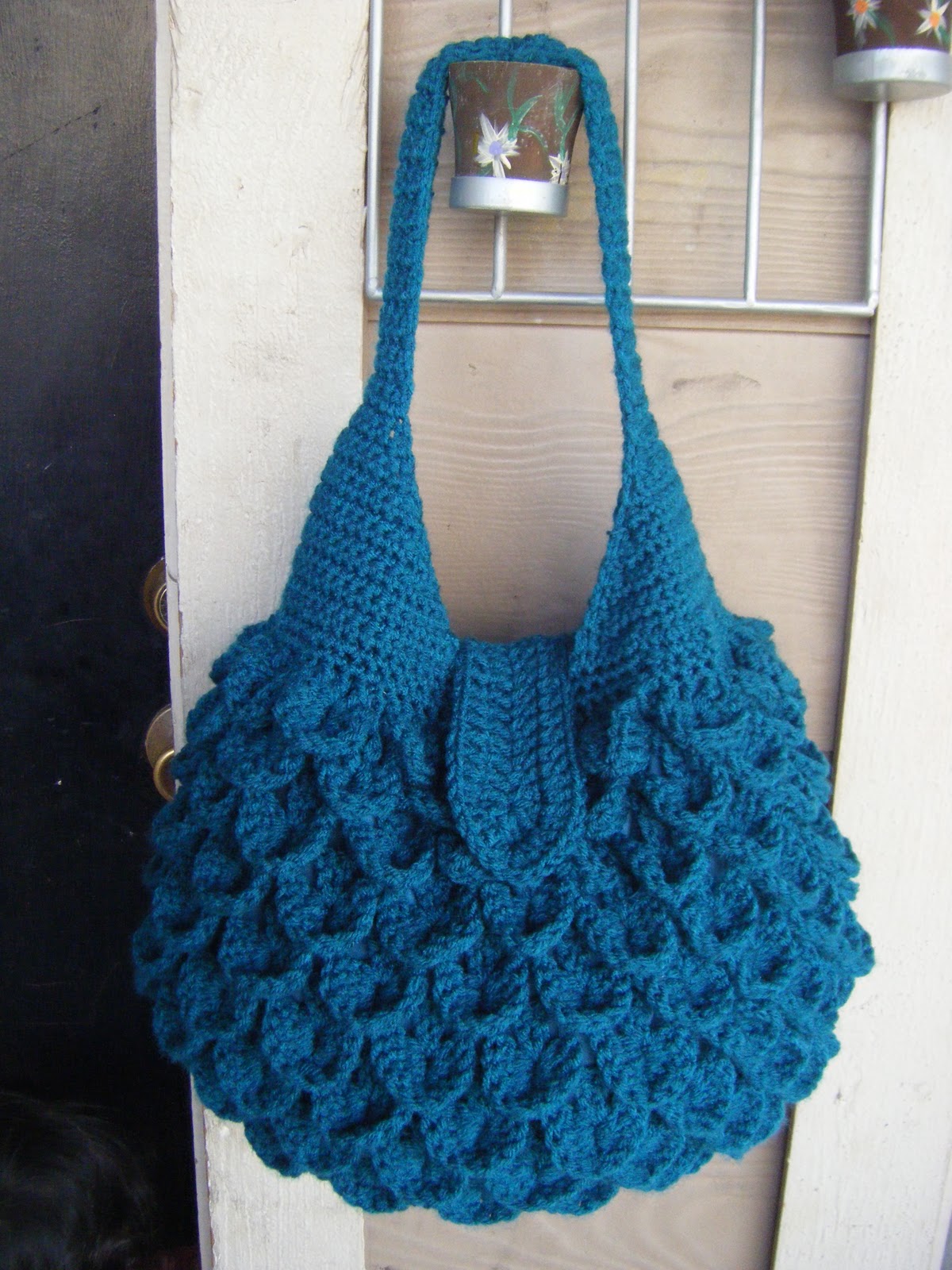 Crocheted Purse - Free Crochet Pattern - Crafts: free
, easy