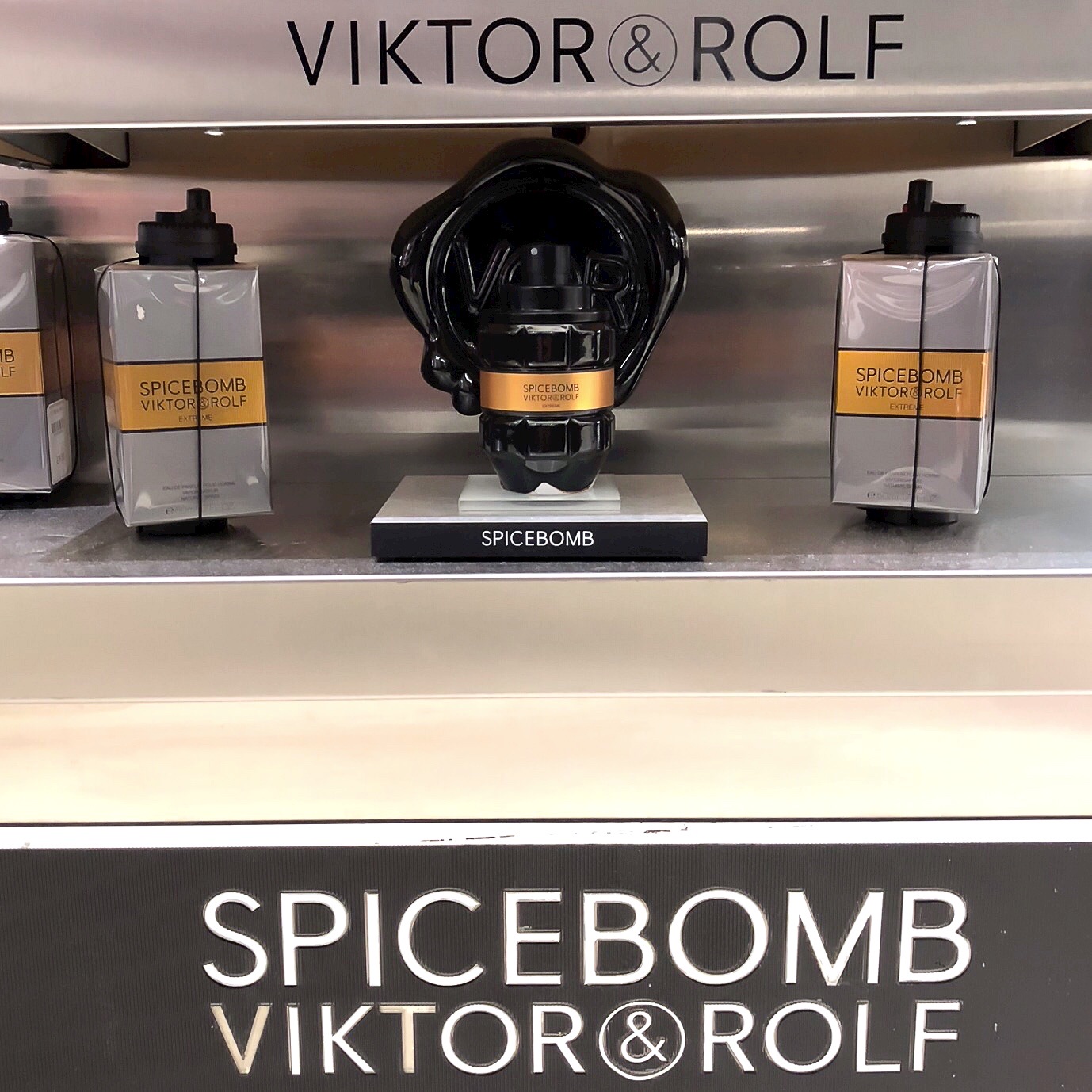 my midlife fashion, Viktor and rolf spicebomb extreme eau du parfum