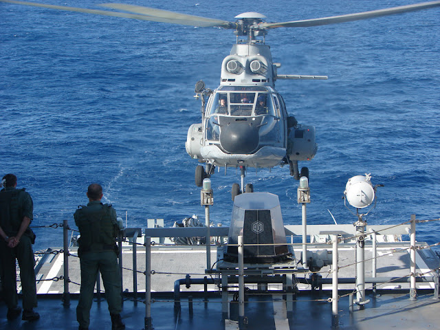 Habilitación de pilotos del 802 Escuadrón en buques BAM de la Armada española.