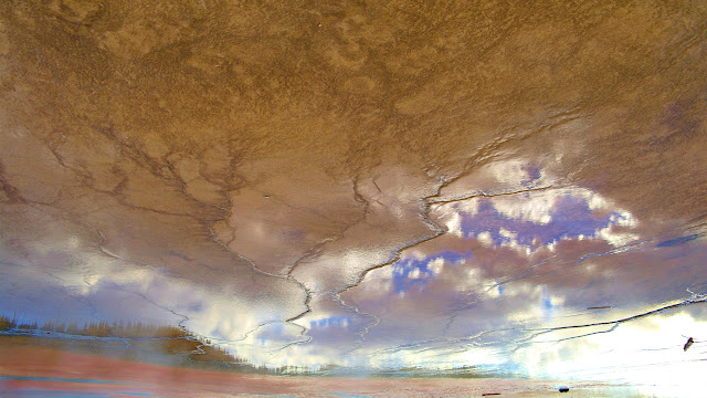 Strange horizons... Strange horizons...