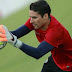 Guillermo Ochoa sigue luciéndose