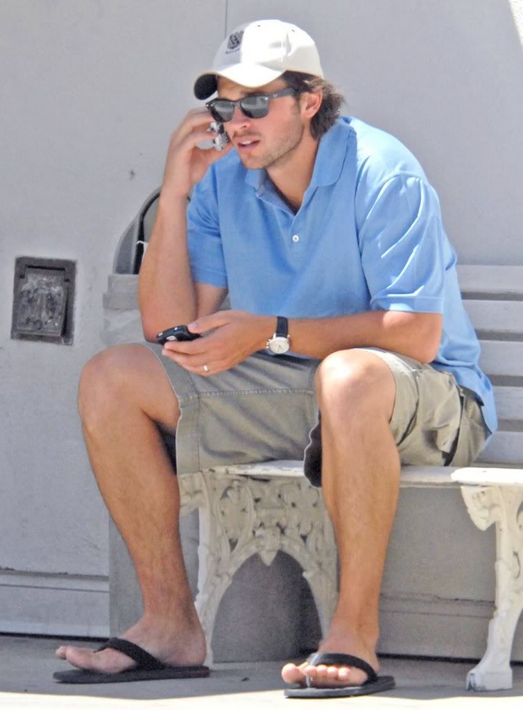 Tom Welling Shoe Size Tom Welling Shoe Size