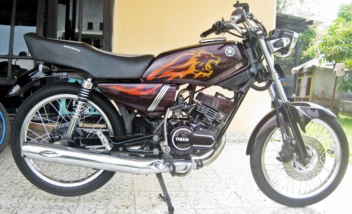 Teknologi Terkini: Udate Modifikasi Motor RX King Warna Hitam