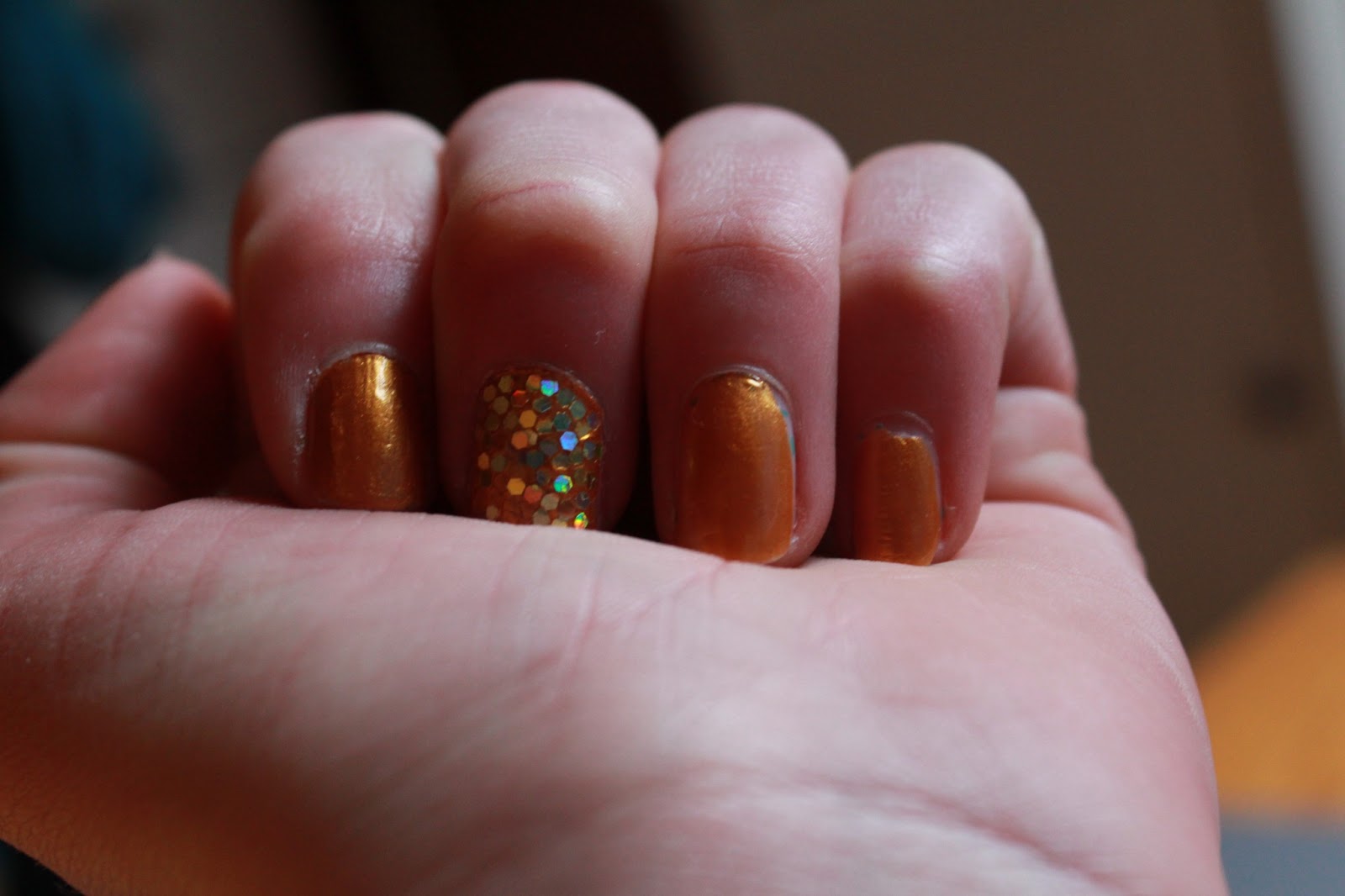 I found my love...: Nageldesign . gold Glitter