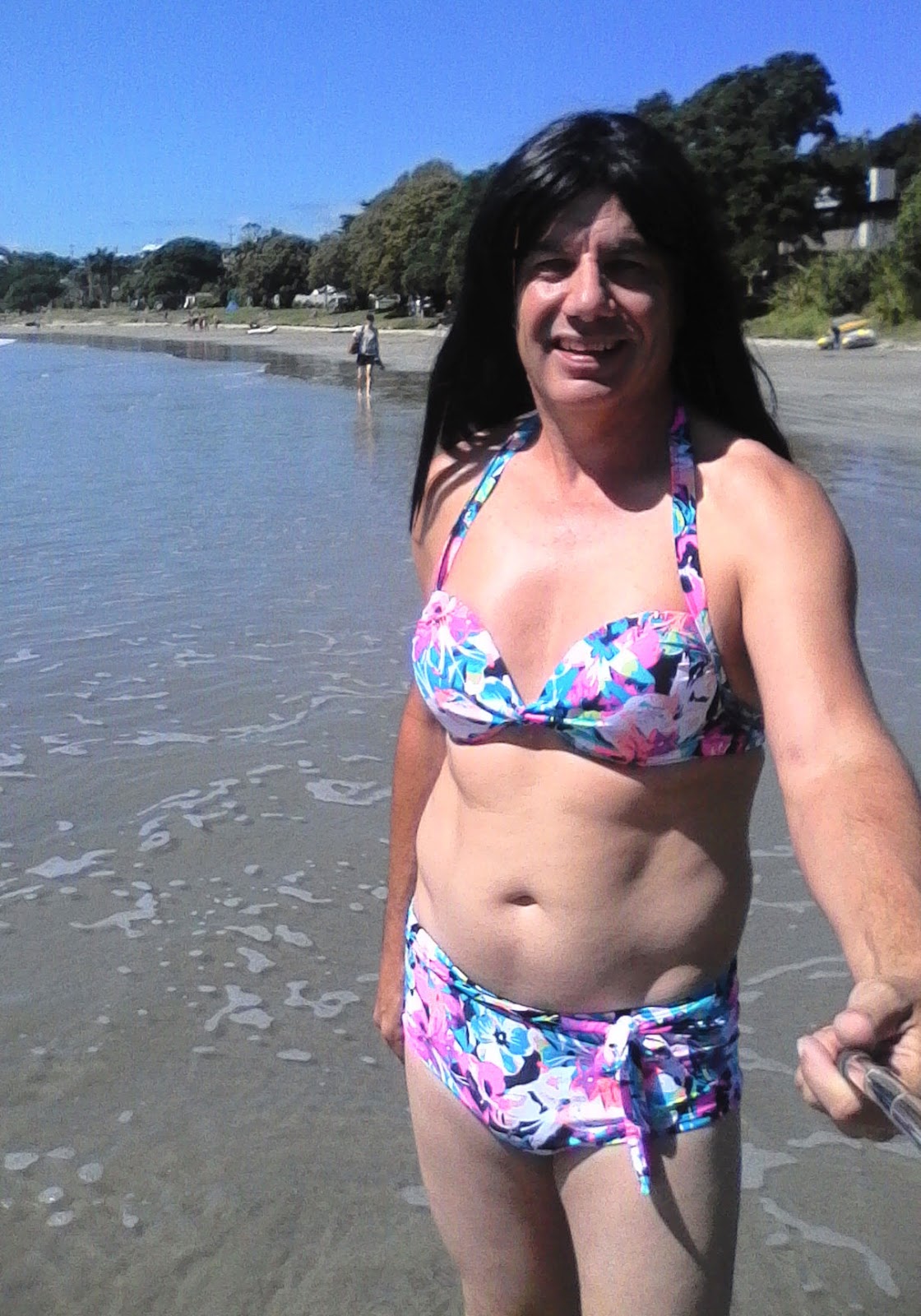 We have an Island just 40 minutes by ferry, called Waiheke. 