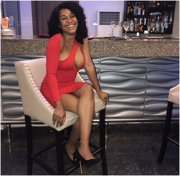 SEXY or TRASHY? This bold LADY’s outfit has left tongues wagging and jaws dropping (PHOTOs) 4 - SEXY or TRASHY? This bold LADY’s outfit has left tongues wagging and jaws dropping (PHOTOs)