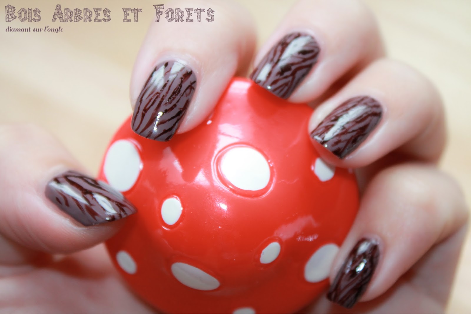 diamant sur l'ongle ↂ Nailstorming des ongles en bois