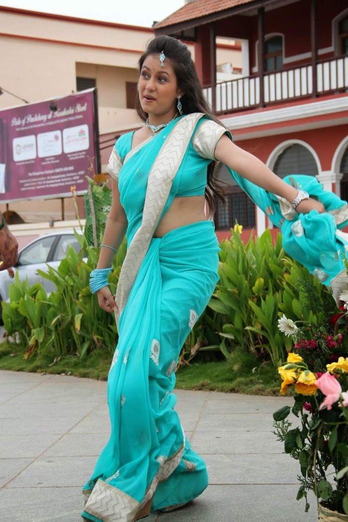 Kanika Tiwari Latest Hot Glamour Movie Images Cap