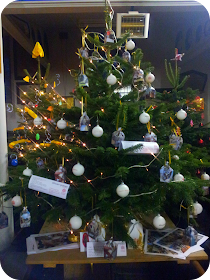 Christmas tree competition, charity tree