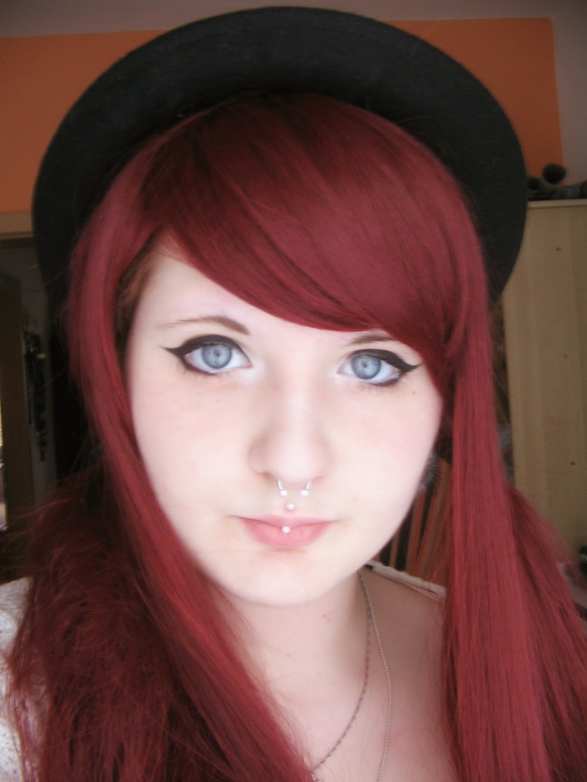 Kiki's Little Blogging Service♥