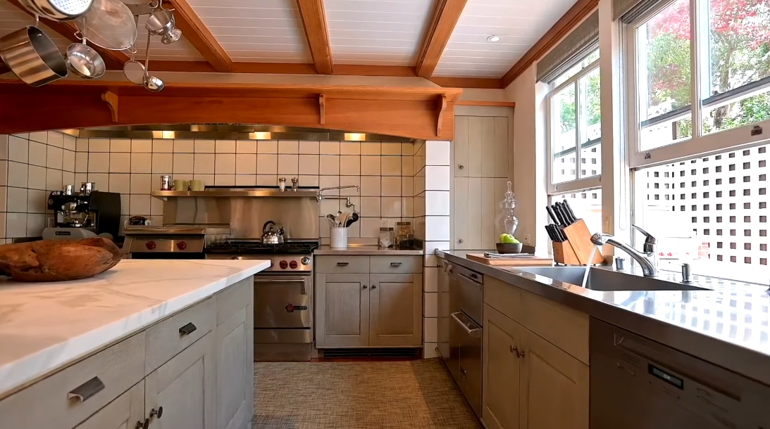 41 Interior Design Photos vs. 80 Woodacre Dr, San Francisco, CA Luxury Home Tour